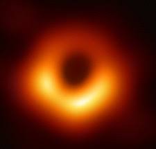【今日のニュース】ブラックホールの撮影