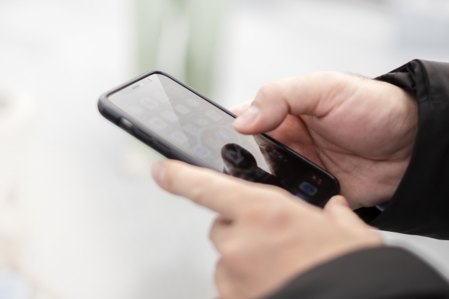 受験の大敵！スマホ依存症とは？原因と対策