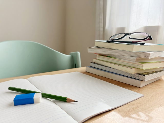 中学生が提出物を出さない本当の理由と叱らない親の関わり方