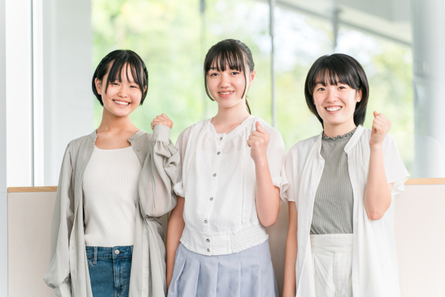 中学生のおしゃれは成長のサイン｜校則と勉強を両立させる親の関わり方